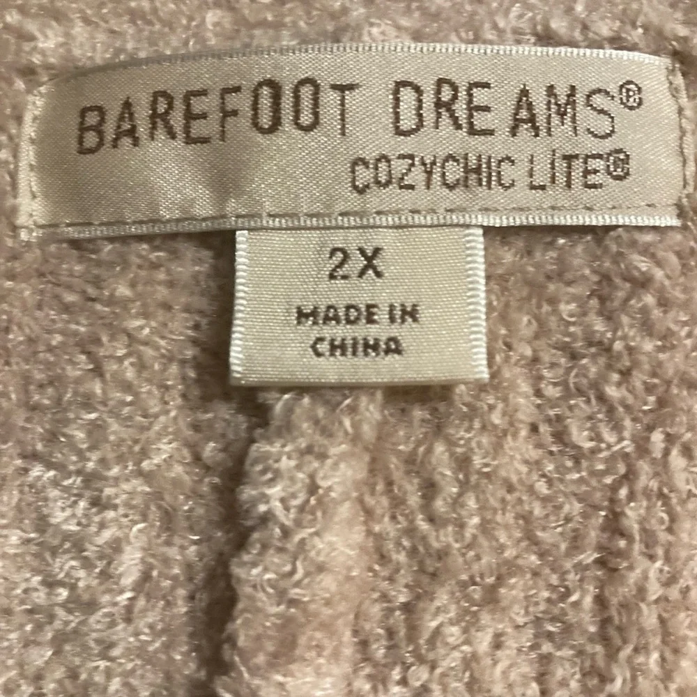 Barefoot Dreams Cardigan shrug - Picture 4 of 4